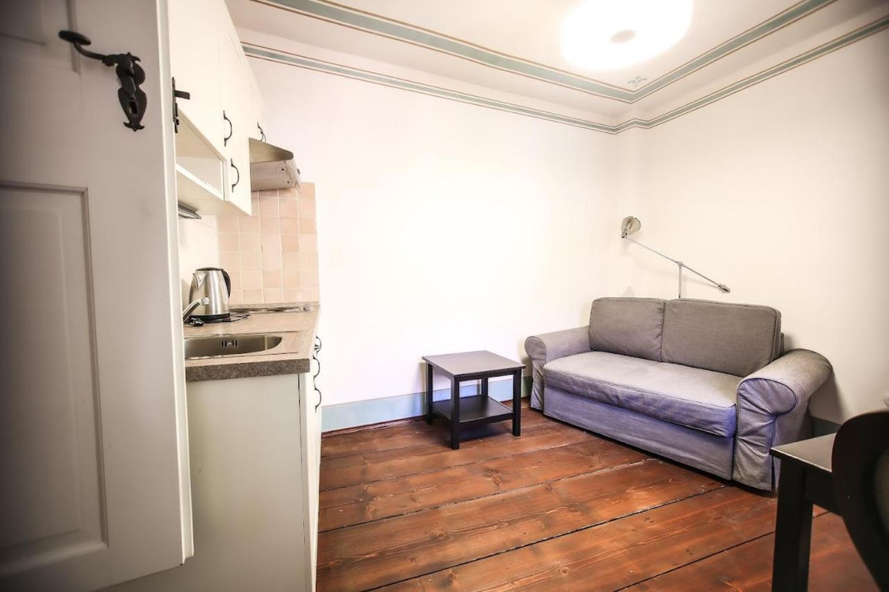 Klasterni Apartmany チェスキー クルムロフ エクステリア 写真