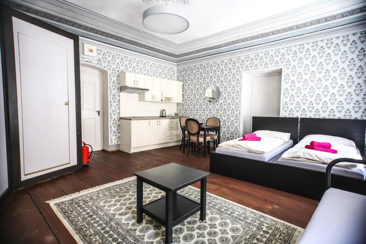 Klasterni Apartmany チェスキー クルムロフ エクステリア 写真